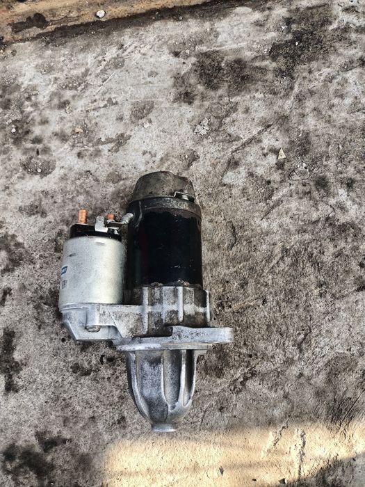 Продам стартер Субару Форестер