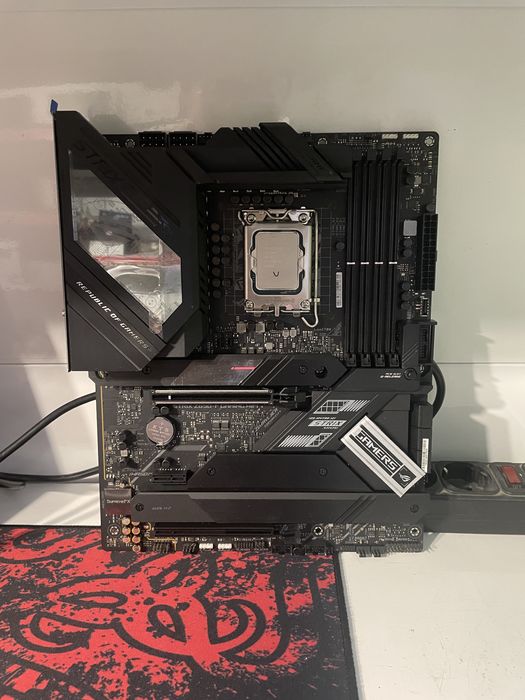 Плата Z690 + Core i5-12400