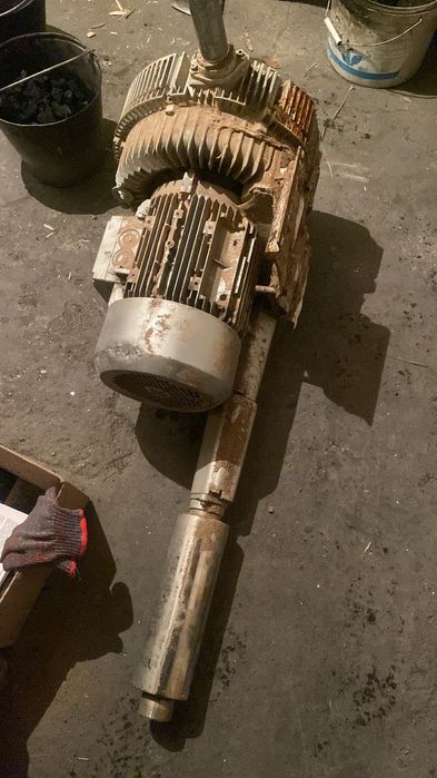 Генератор продам