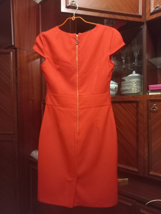 Красное коктейльное платье