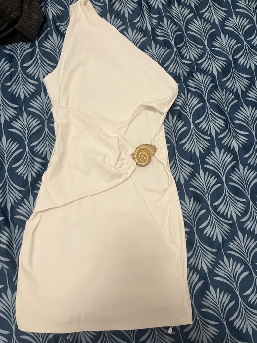 Чисто нова бяла рокля xs