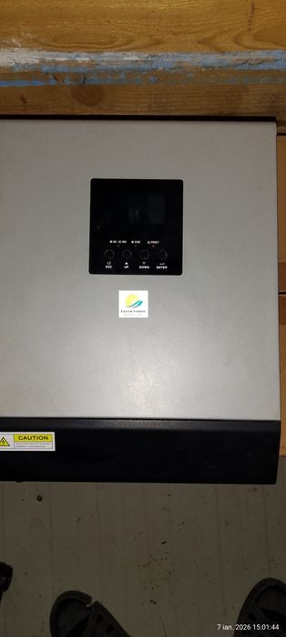 4 Panouri + invertor de 3 kw