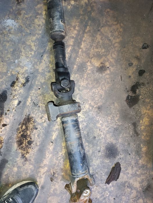 Продам кардан на Кайрон