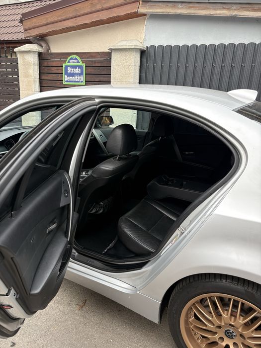 BMW 5 Series 2004 — imagine 4