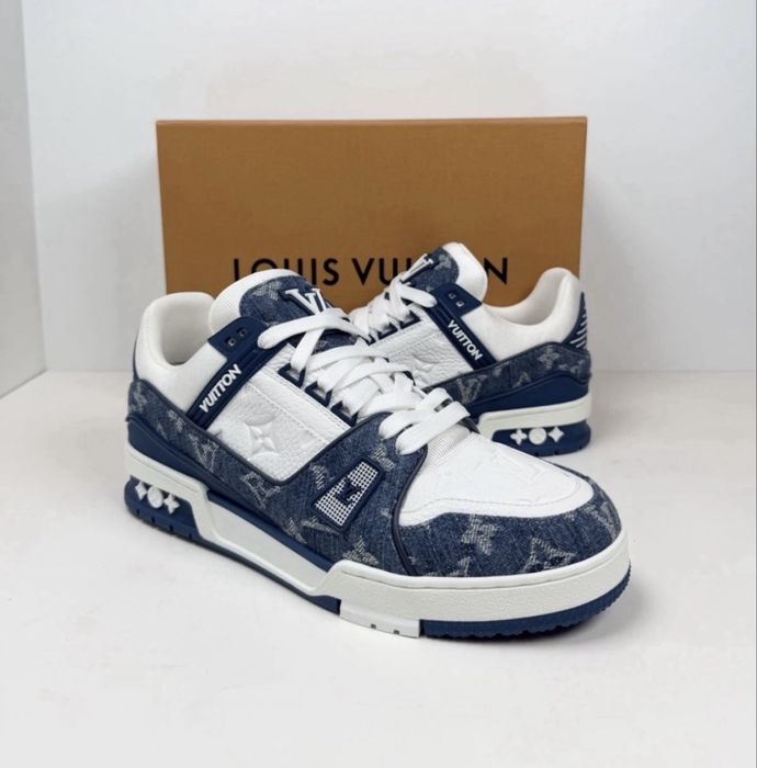 Adidasi Louis Vuitton