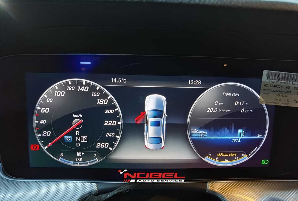 Retrofit ceas bord de la analog la display Range Rover Mercedes Benz