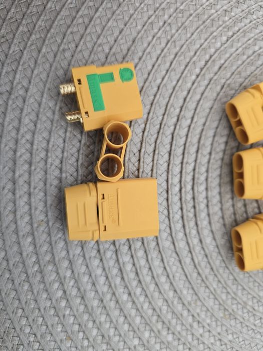 Conector baterie dronă XT90