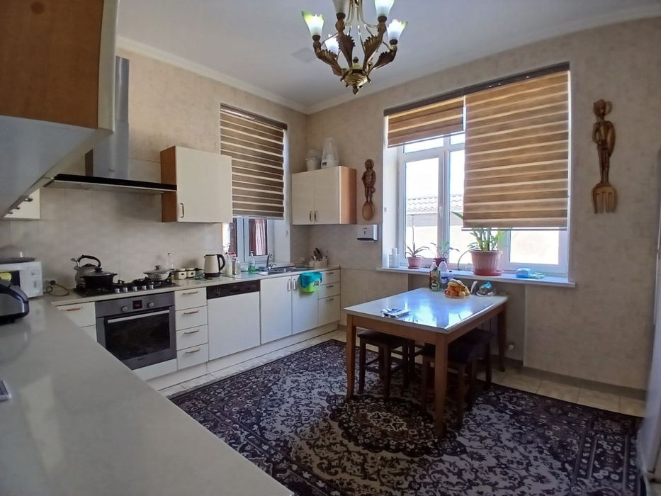 Продаётся евро дом 8 соток 6 комнат