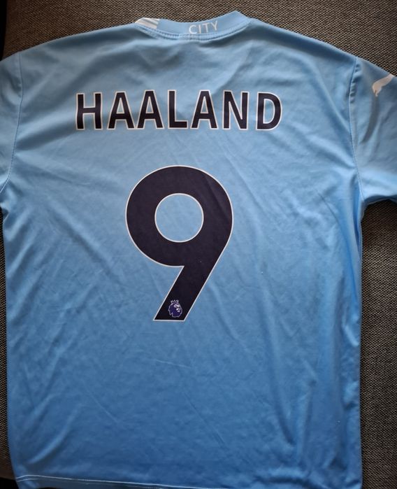 Erling Haaland Manchester City jersey