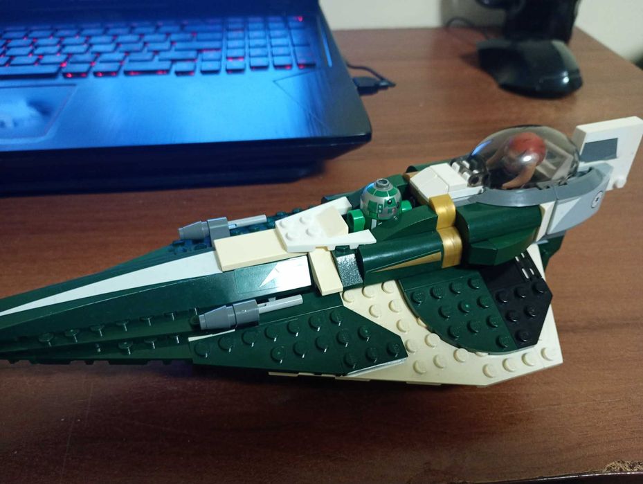 LEGO Star Wars Saesee Tiin's Jedi Starfighter 9498