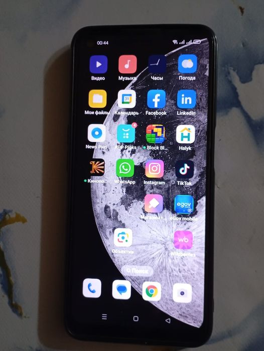 Продам смартфон оппо а54