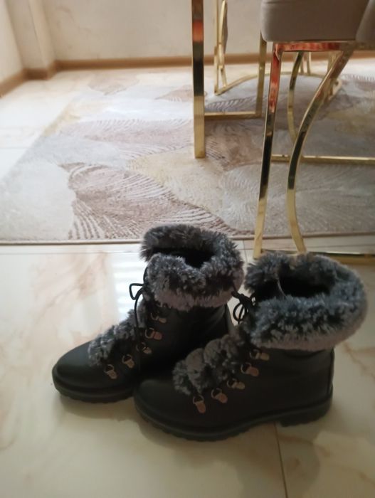 Много сладки спортно и елегантни боти - ботуши 37