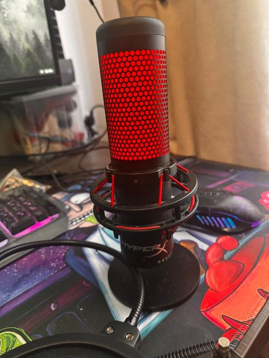HyperX quadcast микрофон