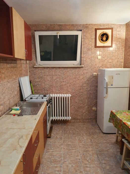 Inchiriere 2 camere semidecomandate, 300 Euro