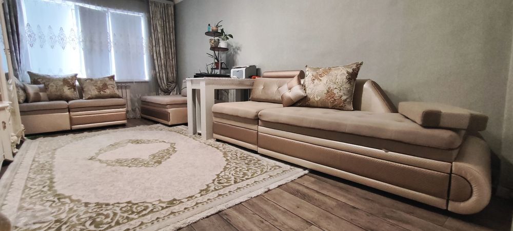 Модульный угловой диван