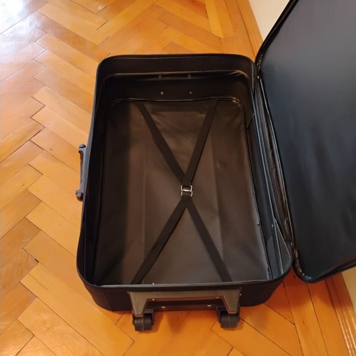 Geamantan tip troller