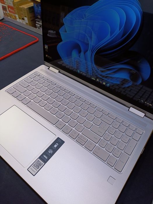 Lenovo YOGA 7  2in1 AI
