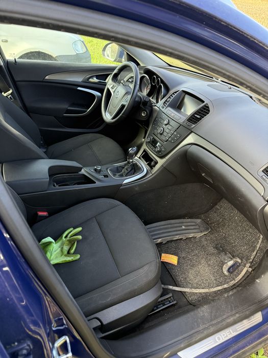 Dezmembrez piese opel insignia 2.0cdti