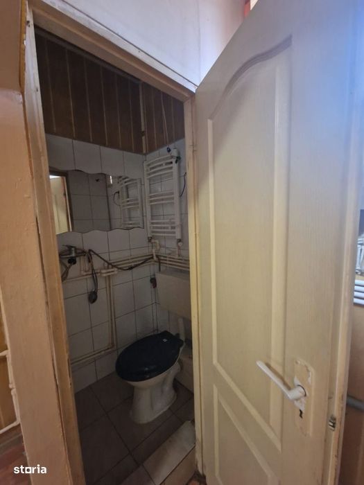 De vanzare garsoniera spatioasa,are baie, centrala termica,Pret 11500e