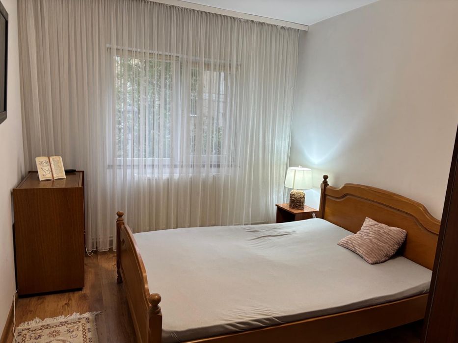 Inchiriez apartament cu 2 camere zona obcini