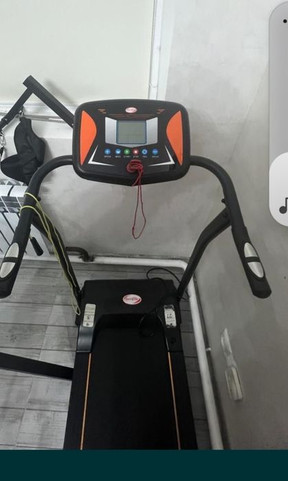 Срочно продам беговую дорожку