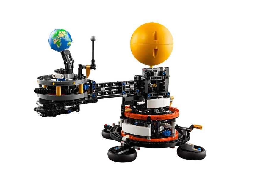 Lego Technic 42179 - Sun Earth Moon Model Playset