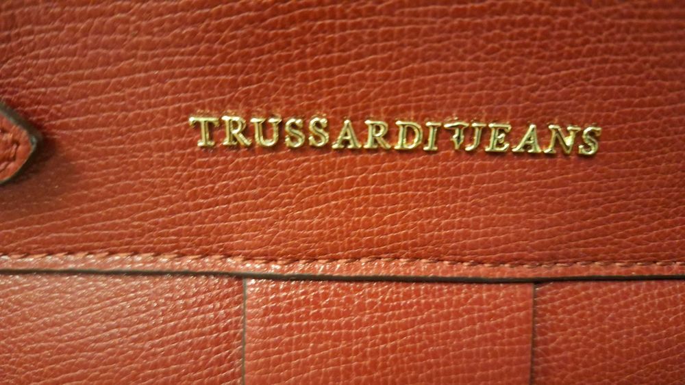 Оригинална дамска чанта Trussardi