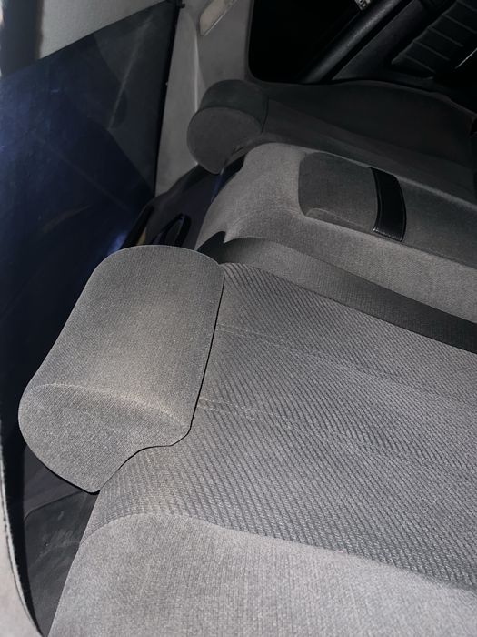 Е34 сидение задний ряд