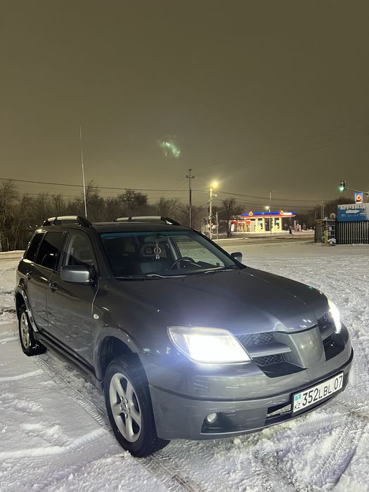 Mitsubishi outlander