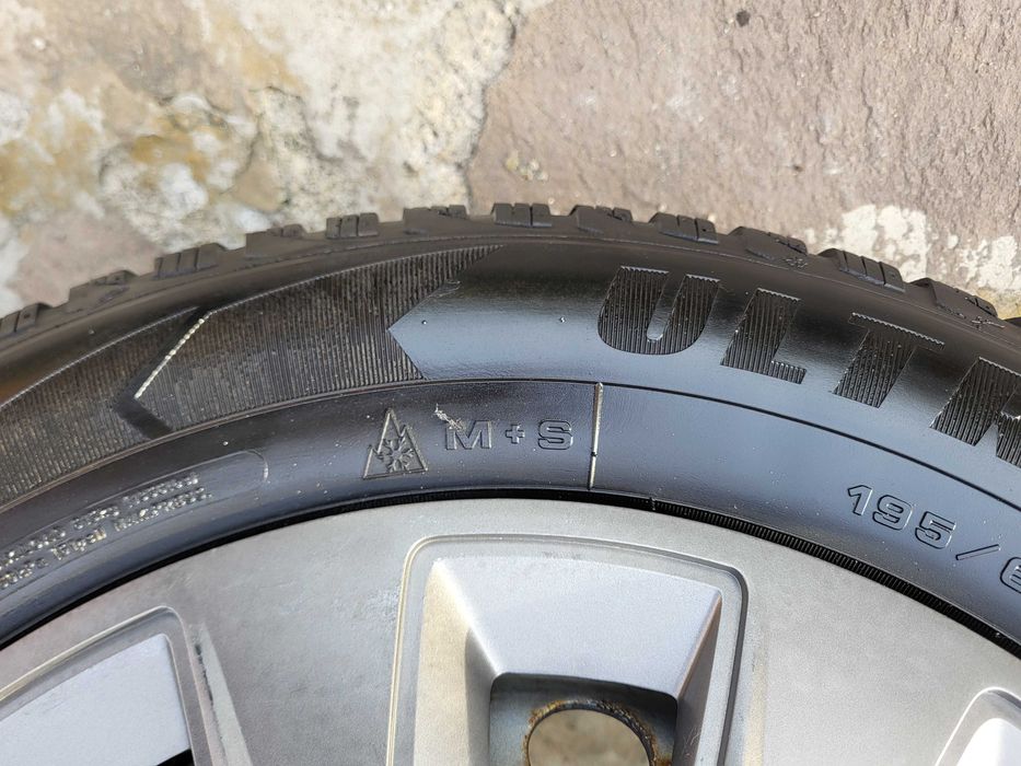 Jante otel 15 cu cauciucuri 195 65 15 iarna Good Year Ultragrip 8 M+S