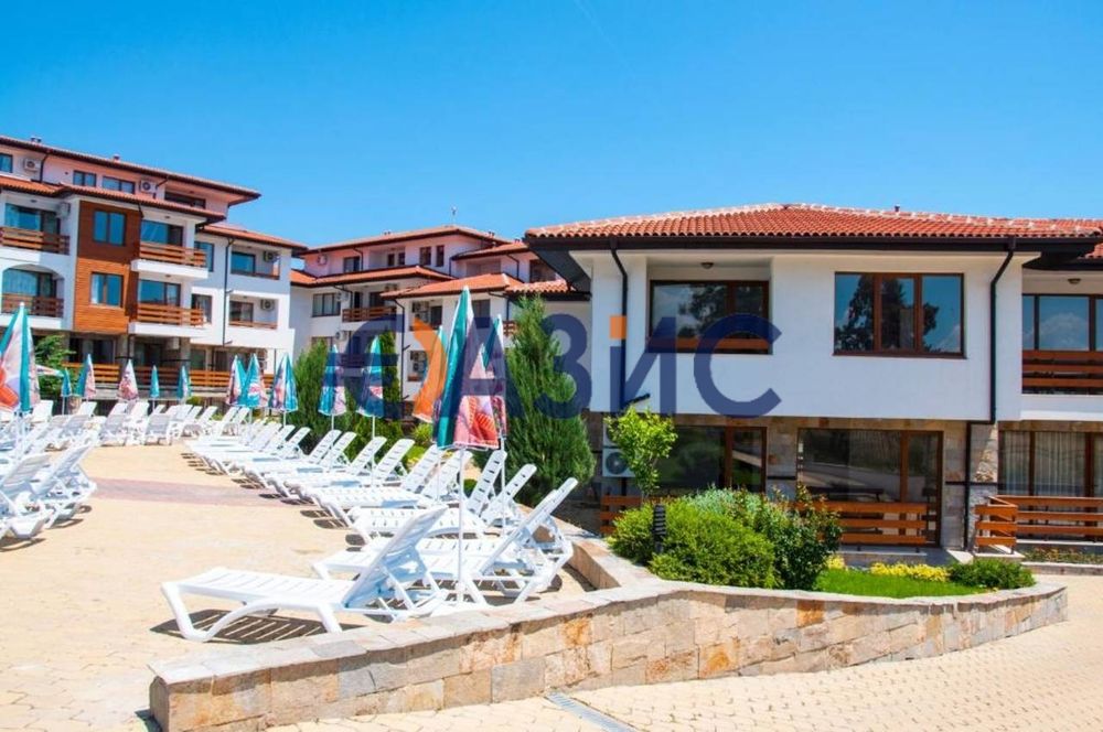 Продава се Едностаен апартамент в к.к. Слънчев бряг - 56 кв.м за 587 €/кв.м - Снимка #10