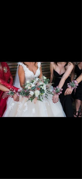 Vând rochie de mireasă