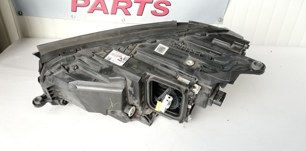 Десен фар Mercedes GLE W167 (2020-2024)