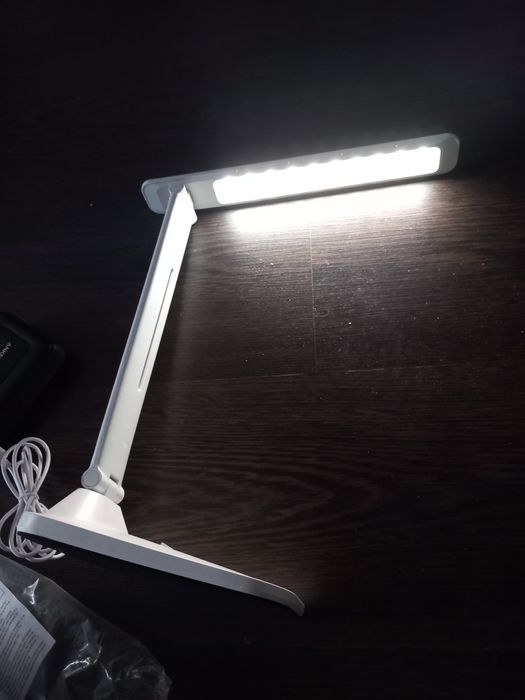 Lampă birou LED Lumină caldă/rece Nouă