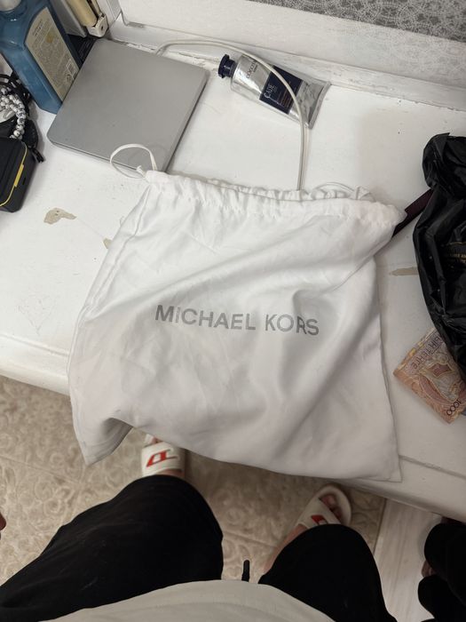 Кошелек Michael Kors с пыльником