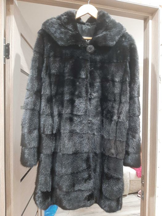 Продам норковую шубу.