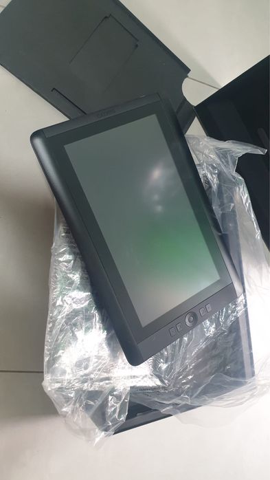 Wacom Cintiq 13HD Creative Pen Display