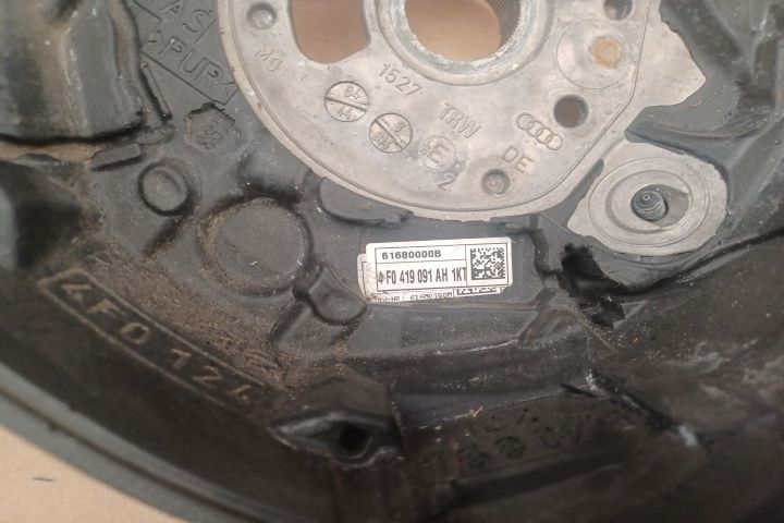 Volan simplu 61680000B 4F0419091AH1KT Audi A6 4F/C6