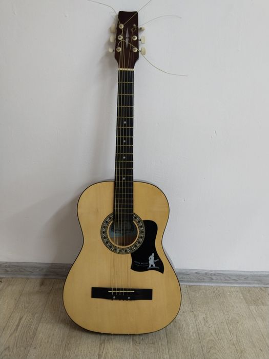 Жана гитара сатылады