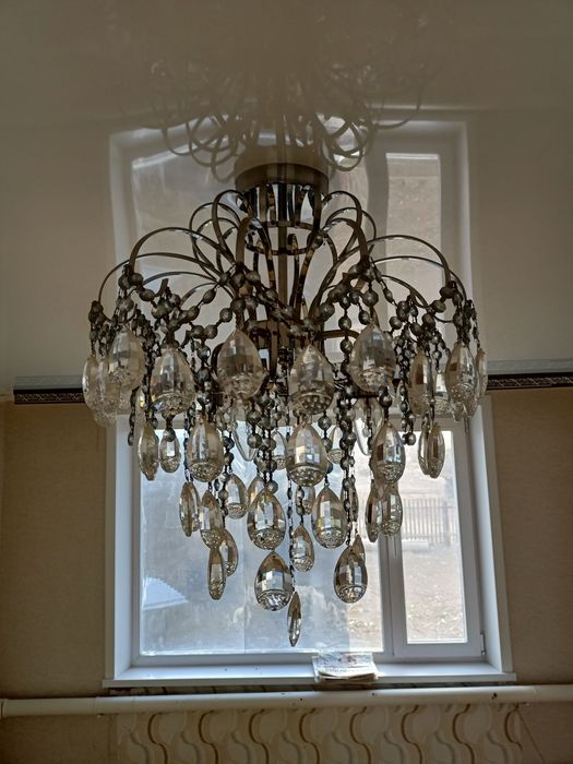 Люстра в серебре