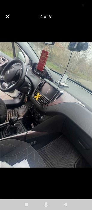 Продавам автомобил Peugeot 3008