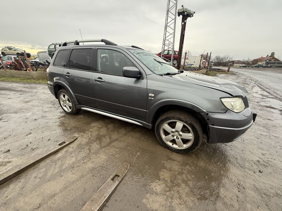 Мицубиши Аутлендър 4х4 2.0 бензин 136 кс 2006г на части