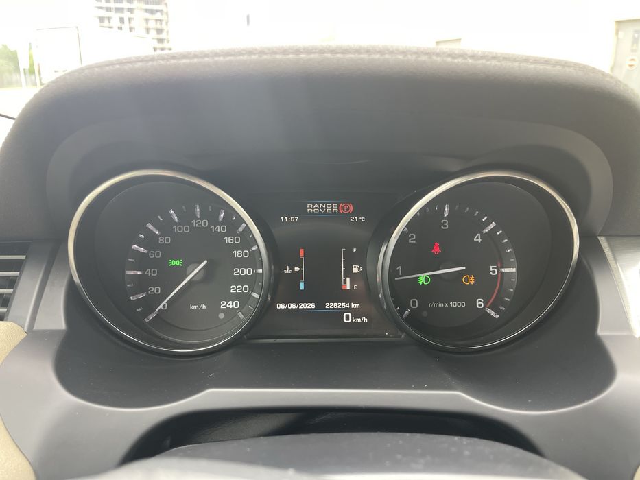 Range Rover Evoque ~ 2.2d-150cp~Manual
