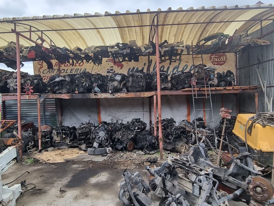 Vând motoare de Mercedes sprinter și iveco, LT, Nissan