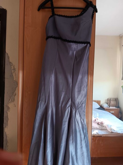 Рокля  официялна