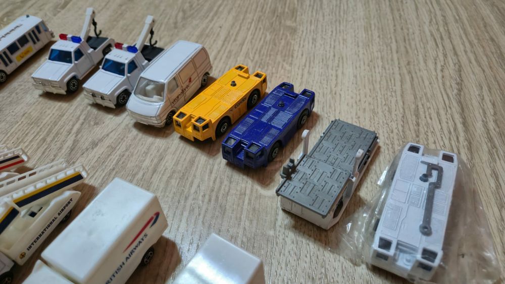 Модельки - техника для аэропорта