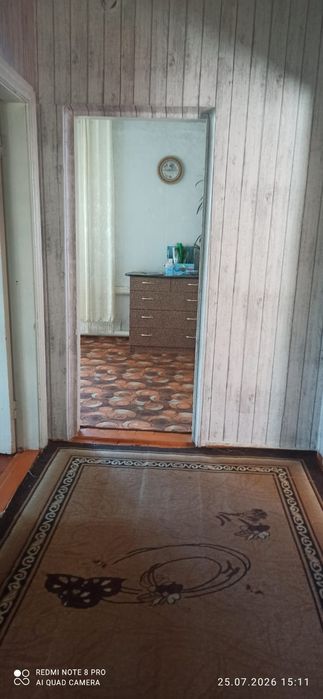 Продам квартиру по улице Толстого.
