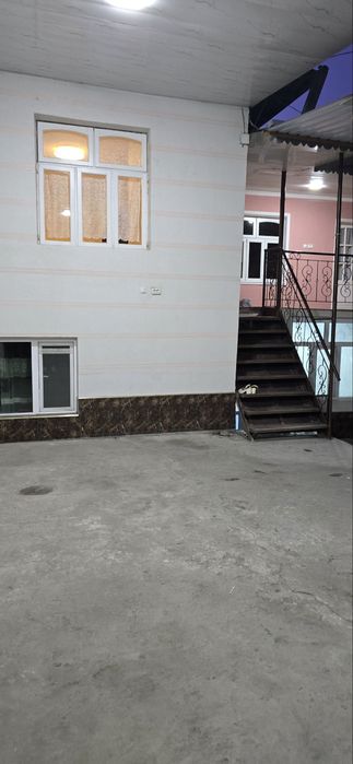 Toshken shahar bektemir 2 sotix 6 xona