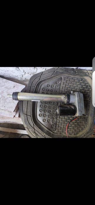 Vand cilindru met lemnchen. Care dirijeaza lancile.