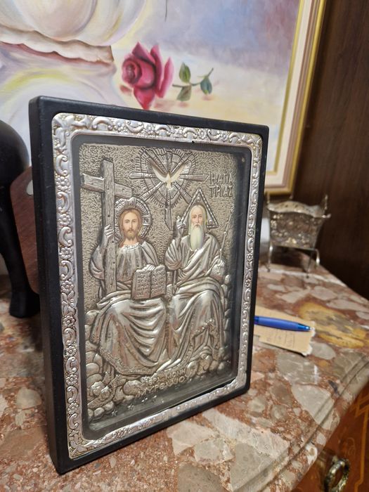 Прекрасна антикварна икона Светата Тройца сертификат